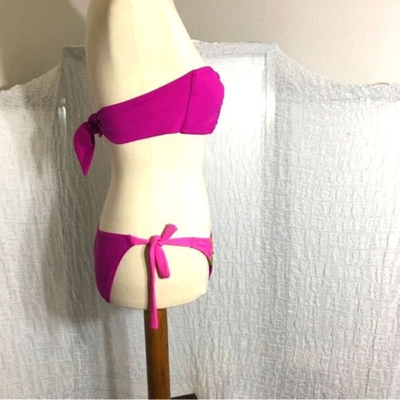 Becca Dark Pink Two Piece Bikini Size Medium - Picture 4 of 8
